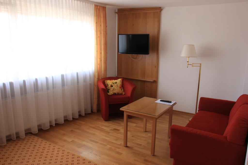 Hotel Am Schloss Darmstaedter Hof Bad Homburg vor der Höhe Szoba fotó